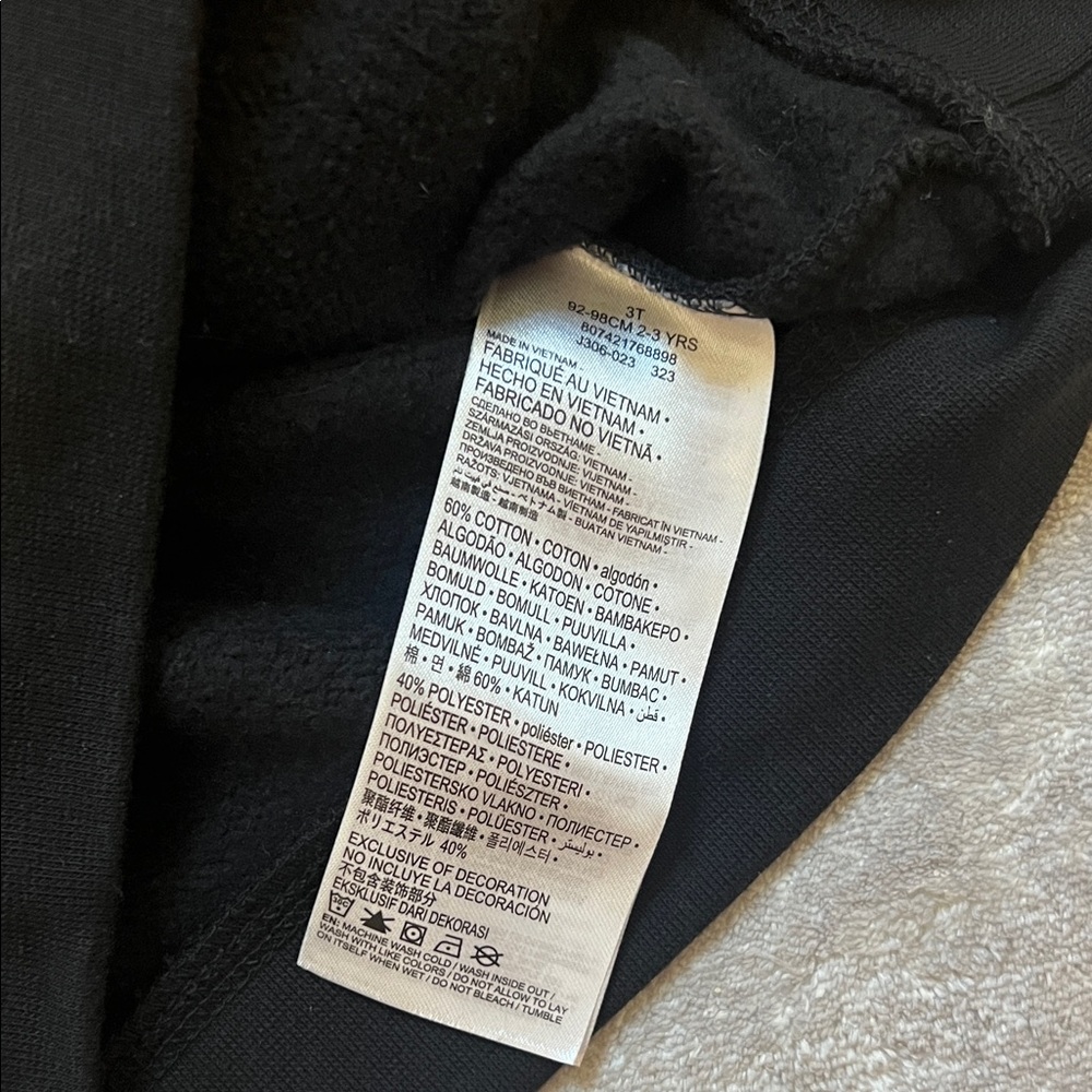 Nike Kids Black Hoodie with Logo Pull Over 3T - Picture 4 of 5